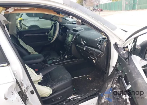 2015 Kia Sorento Sx V6 z USA, uszkodzony, nr VIN 5XYKWDA7XFG555874